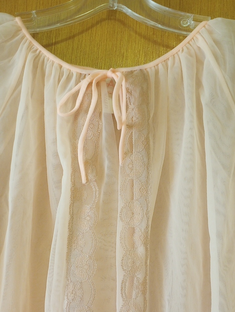 Avian Classic Traditional Sheer Peach Vintage Nylon & Lace Robe, Petite Medium? - Picture 2 of 7